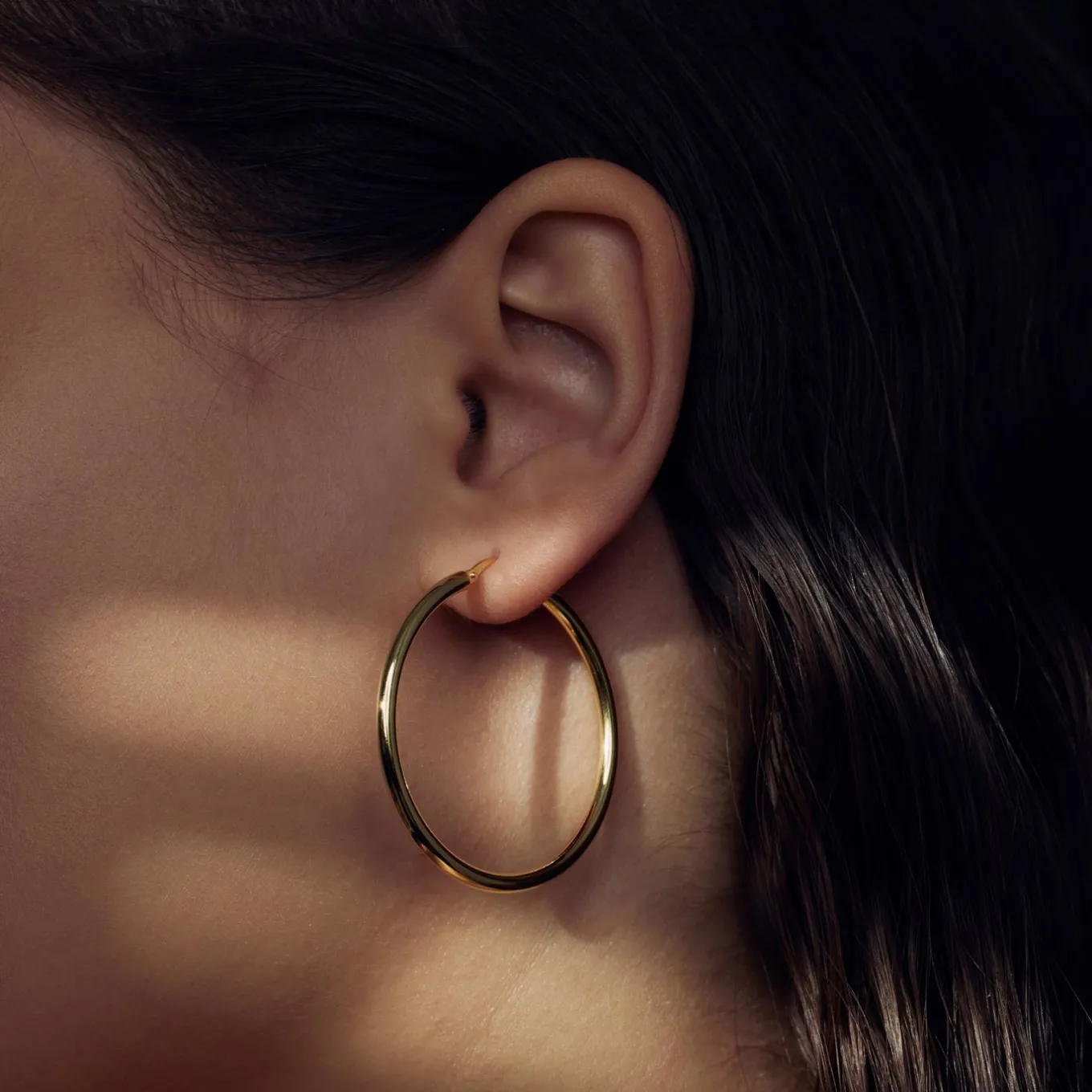 bibbiena_poppi_casentino__1-13.webp Bibbiena Poppi Casentino 925 sterling zilveren gold plated oorringen met 14 karaat gouden plating