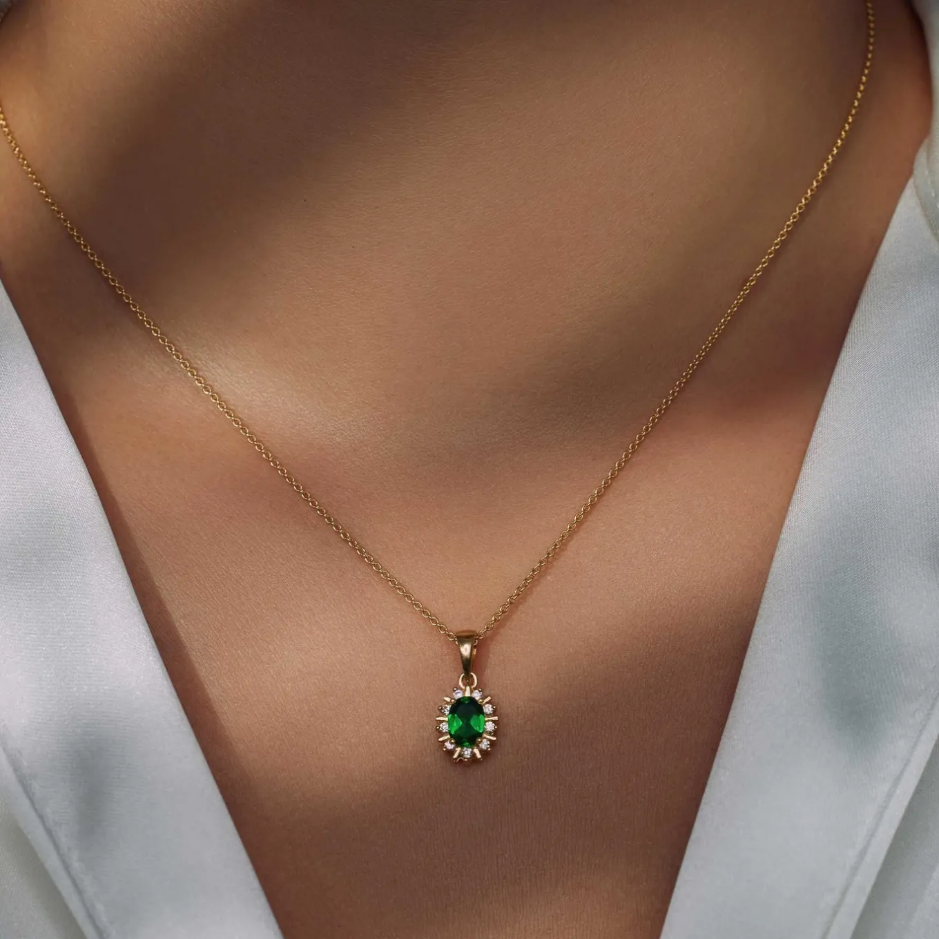 mia_colore_verdi__sterlin_1-1.webp Mia Colore Verdi 925 sterling zilver gold plated Ketting met groene zirkonia steen