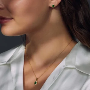 Mia Colore Verdi 925 sterling zilver gold plated Oorknoppen met groene zirkonia steen